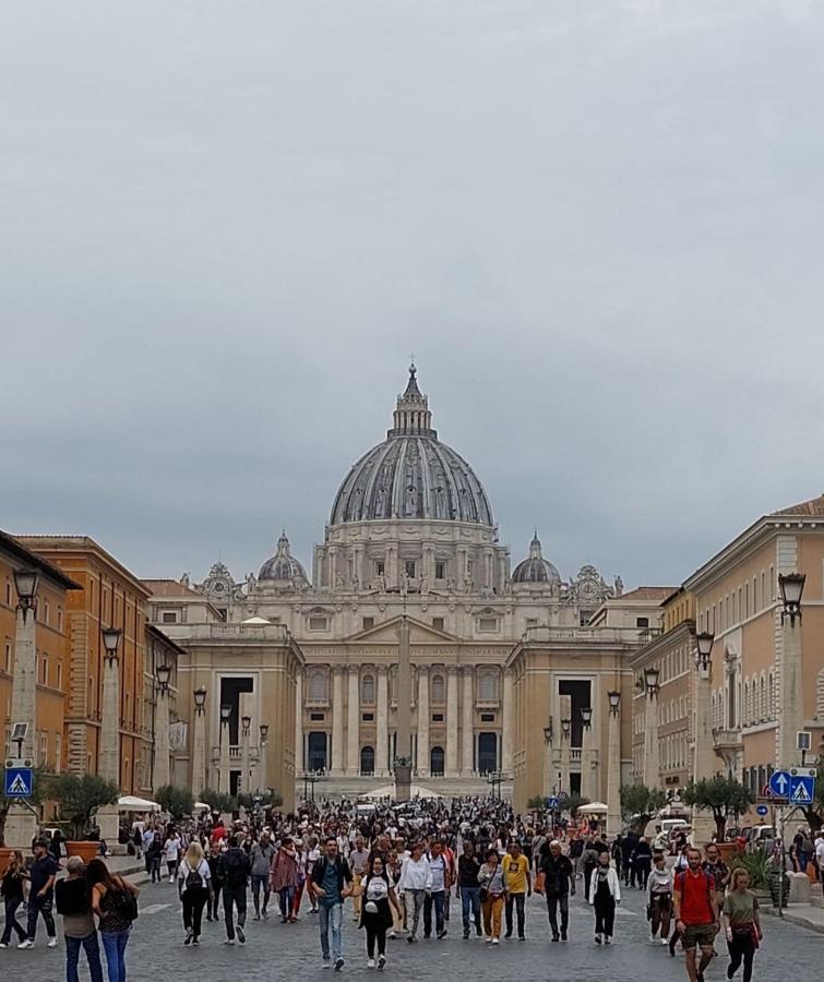 Pantofola Del Papa Luxury At Vatican Apartment Rome Bagian luar foto
